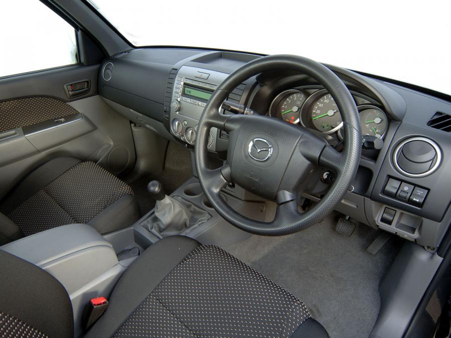  Mazda BT-50 Freestyle Cab 2006 года  (ZA) (фото 2 из 12)